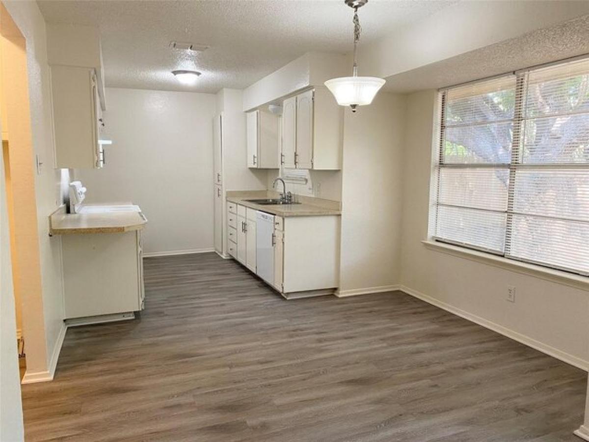 Picture of Home For Sale in Watauga, Texas, United States