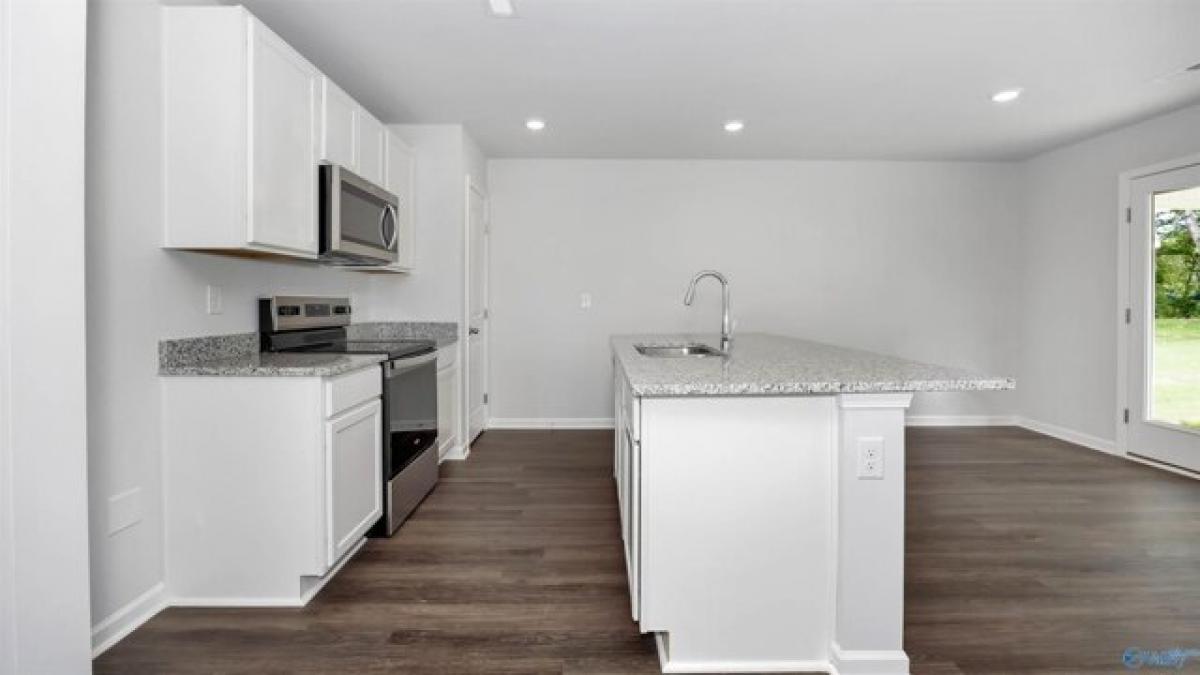 Picture of Home For Sale in Athens, Alabama, United States