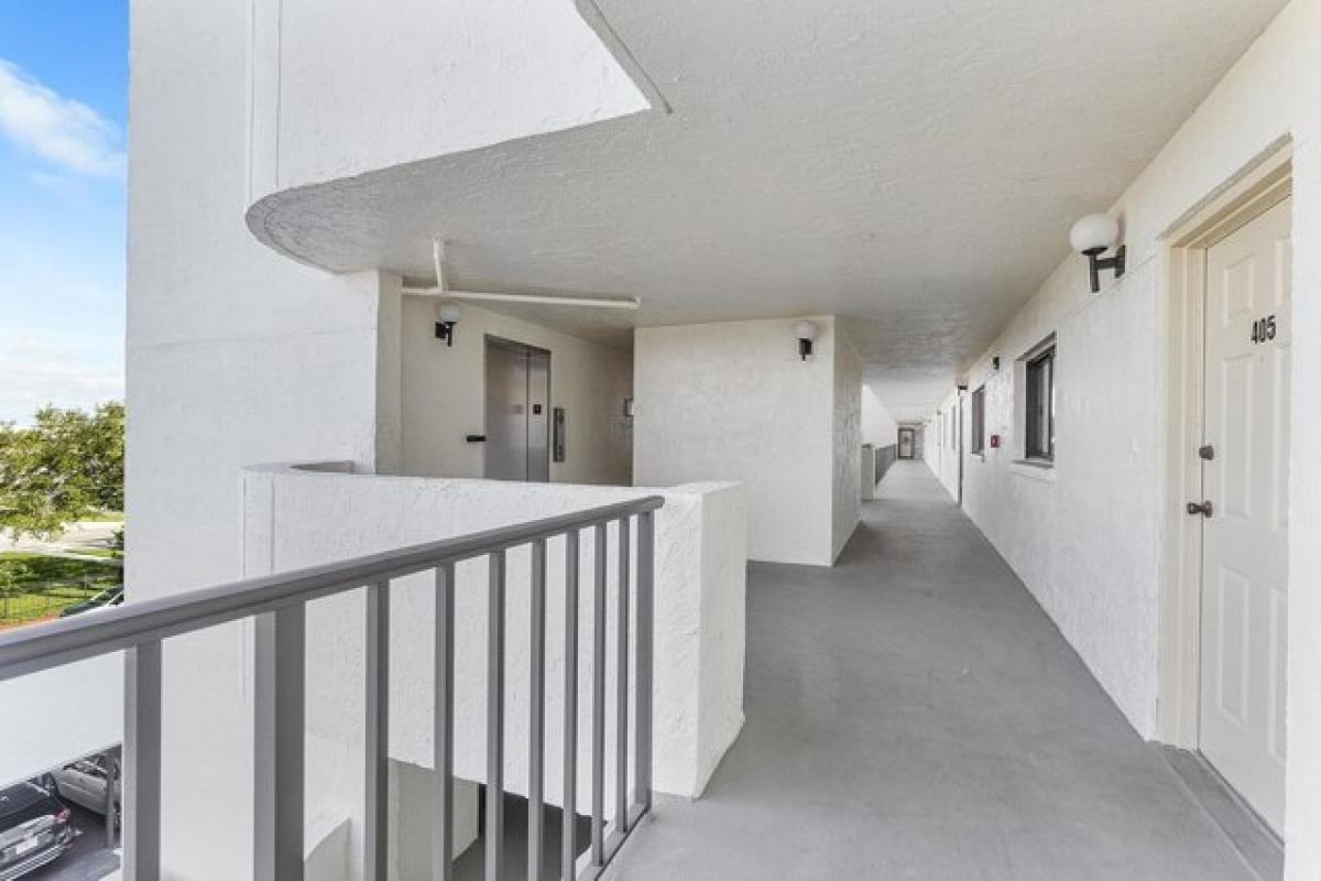 Picture of Home For Sale in Merritt Island, Florida, United States