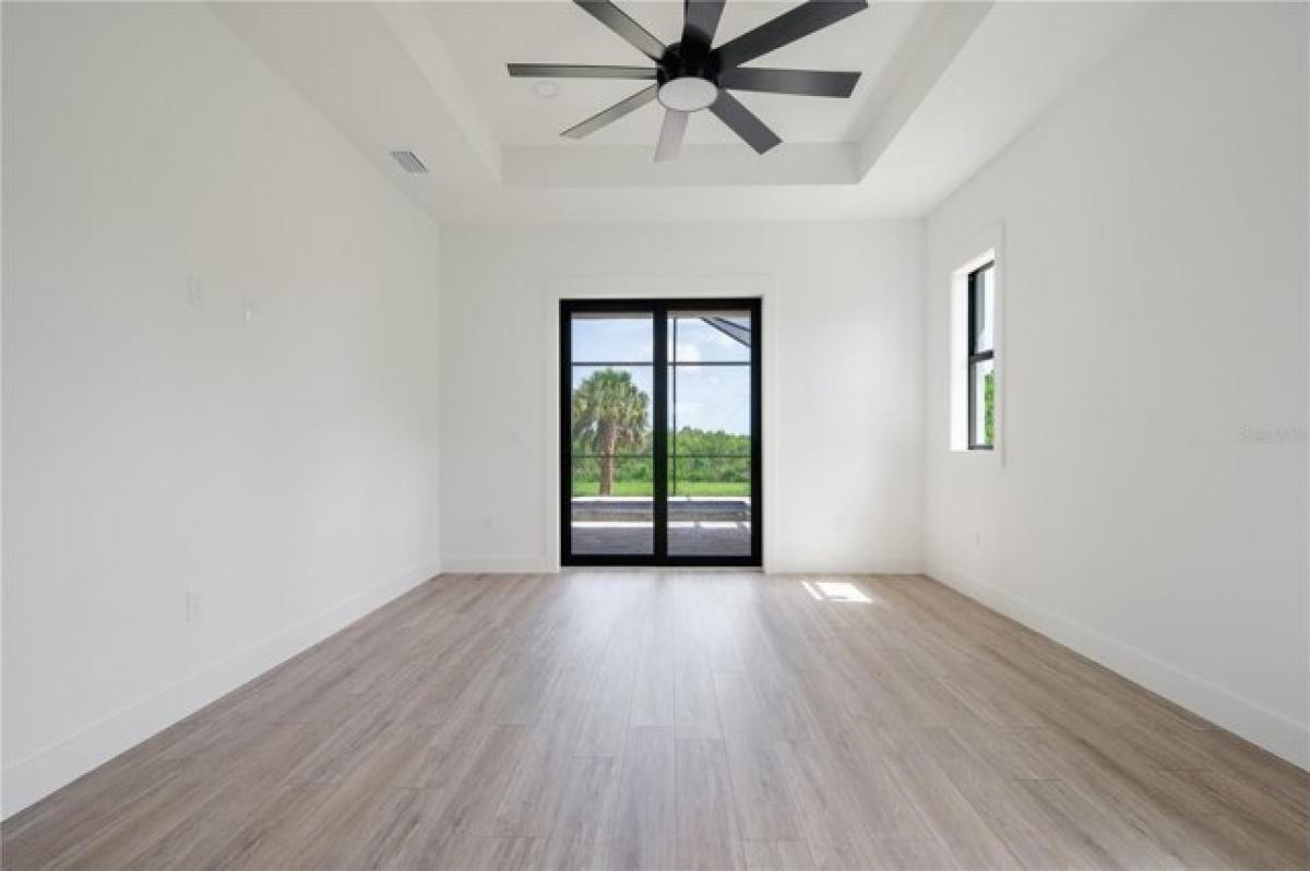 Picture of Home For Sale in Rotonda West, Florida, United States