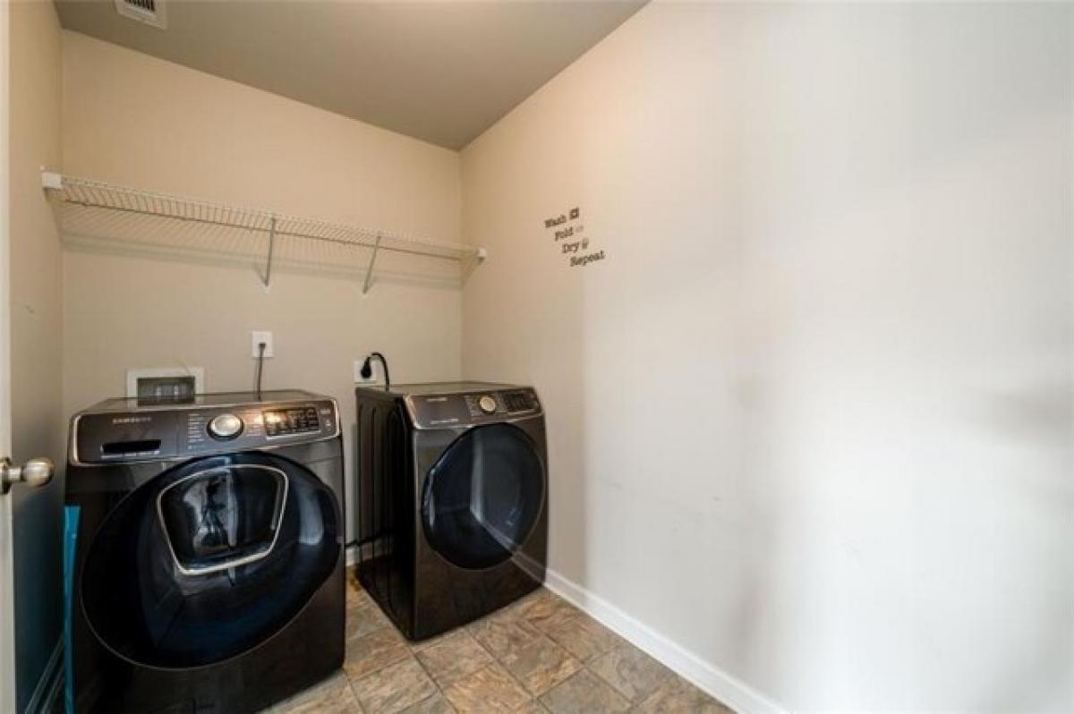 Picture of Home For Sale in Snellville, Georgia, United States