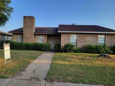 Home For Rent in Garland, Texas