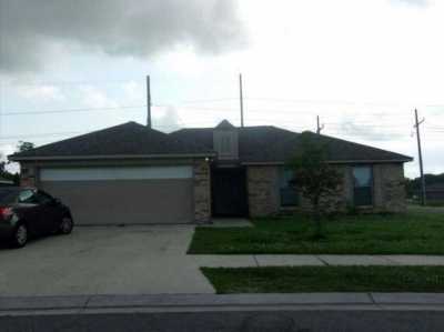 Home For Sale in Gonzales, Louisiana