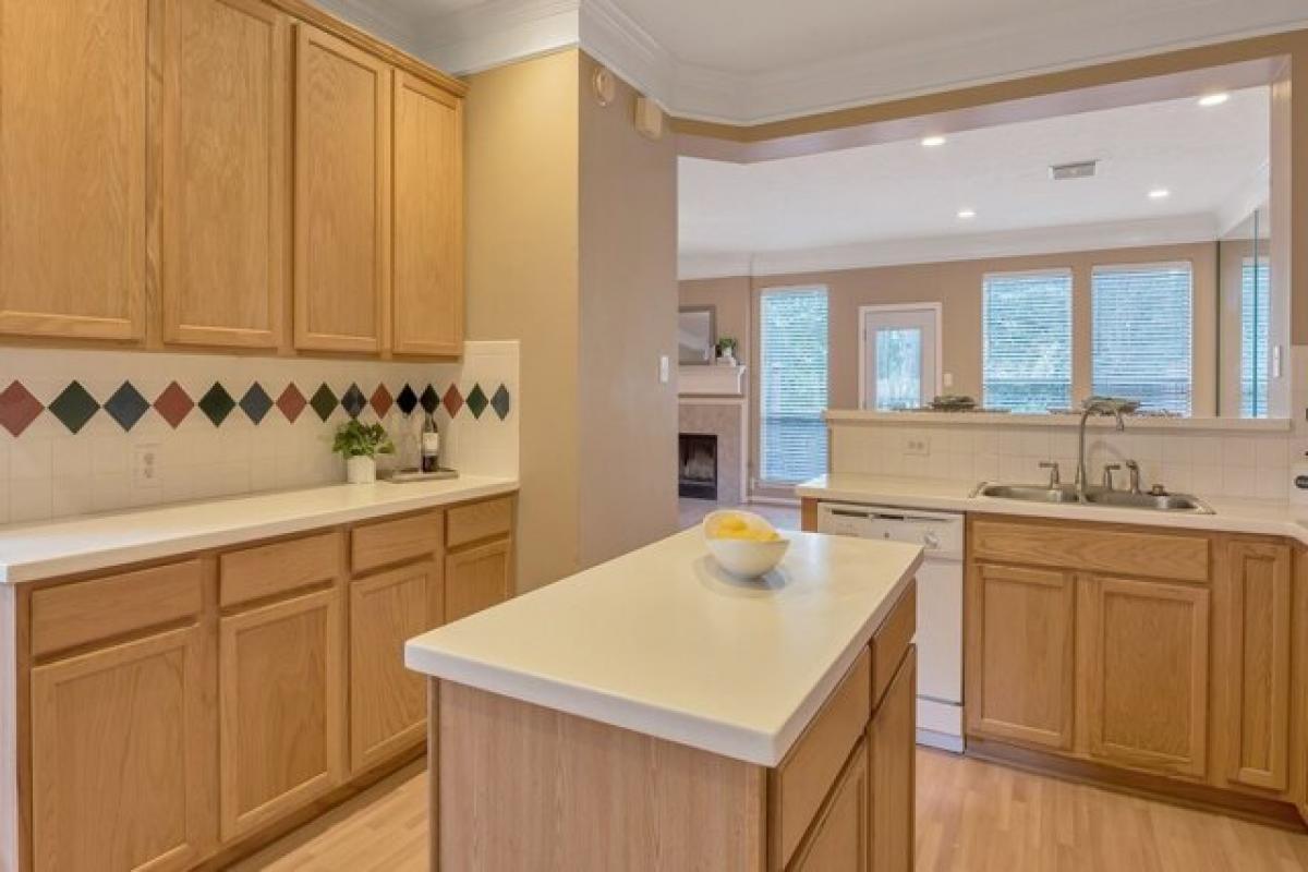 Picture of Home For Sale in The Woodlands, Texas, United States