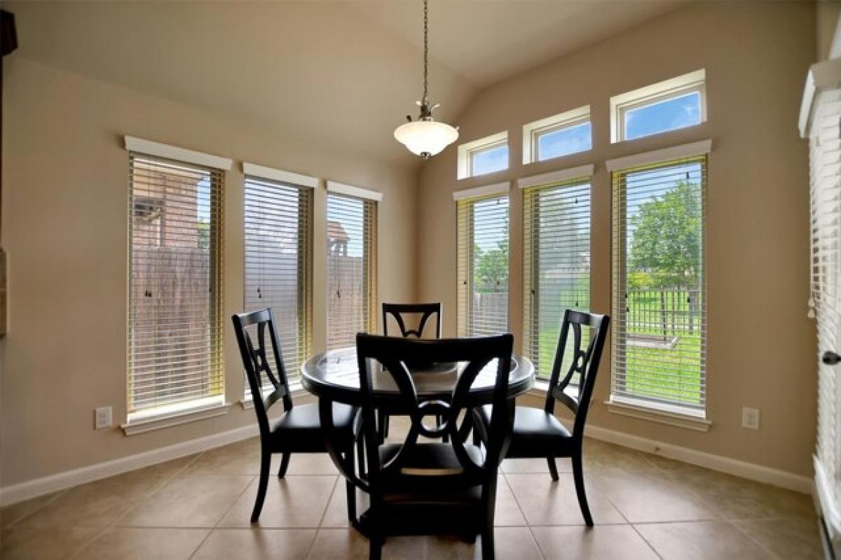 Picture of Home For Sale in Pearland, Texas, United States