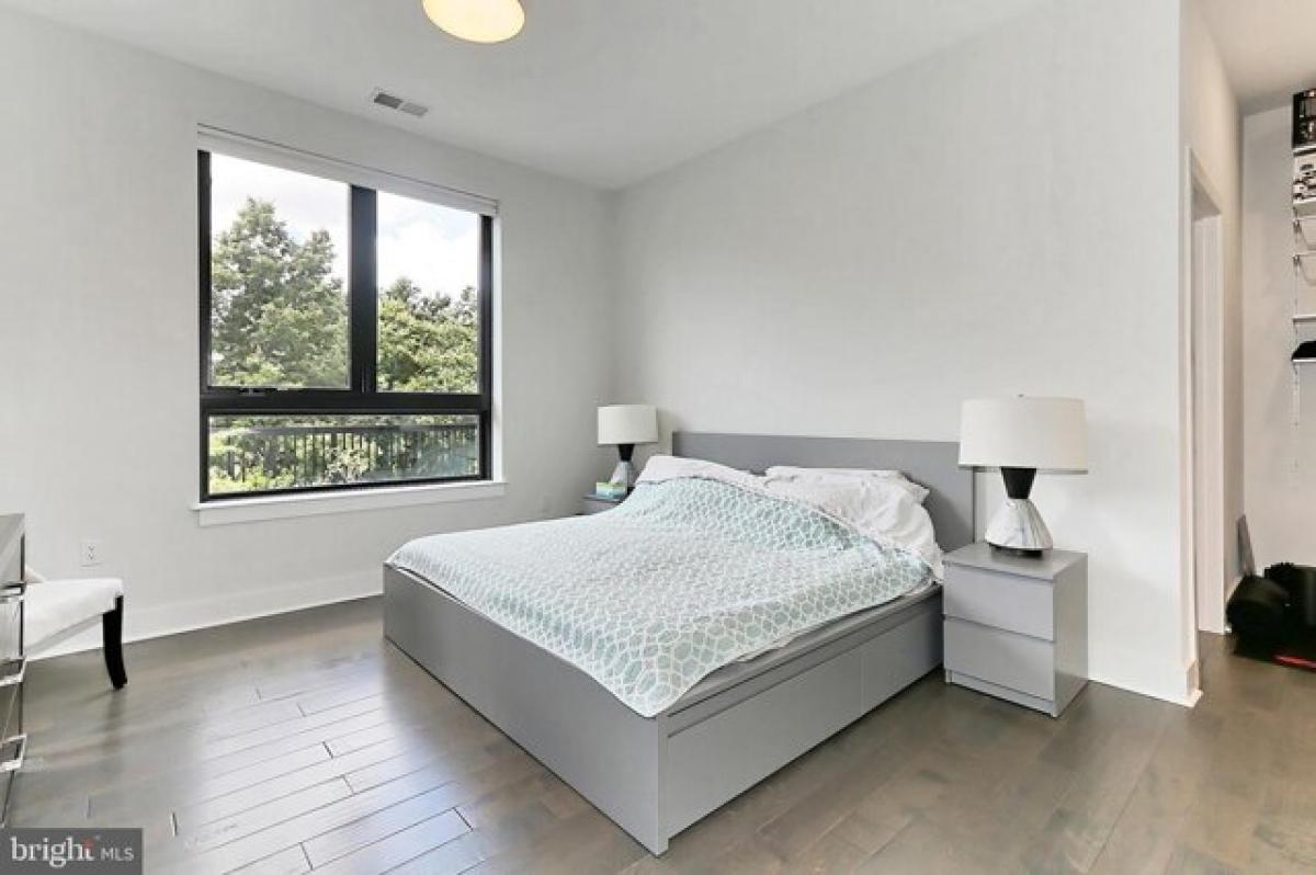 Picture of Home For Sale in Ashburn, Virginia, United States