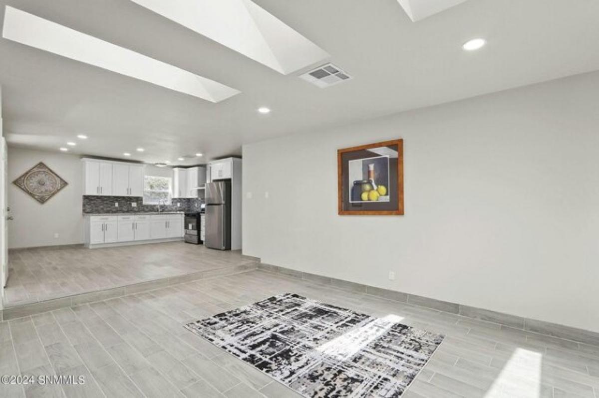 Picture of Home For Sale in Las Cruces, New Mexico, United States