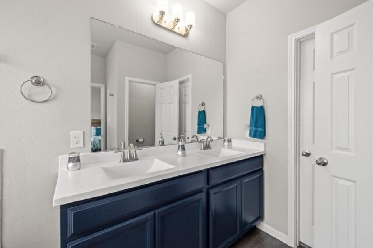 Picture of Home For Sale in Texas City, Texas, United States