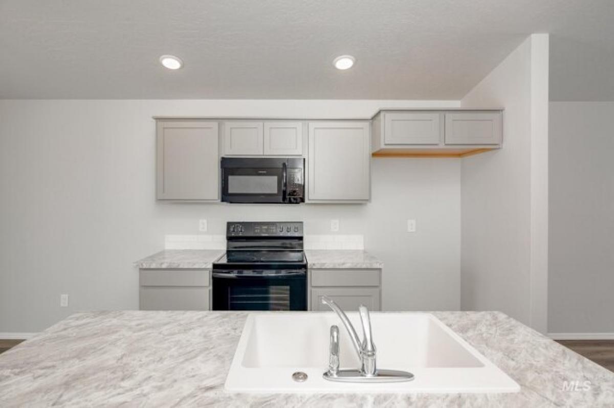 Picture of Home For Sale in Caldwell, Idaho, United States