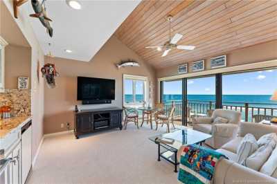 Home For Sale in Stuart, Florida