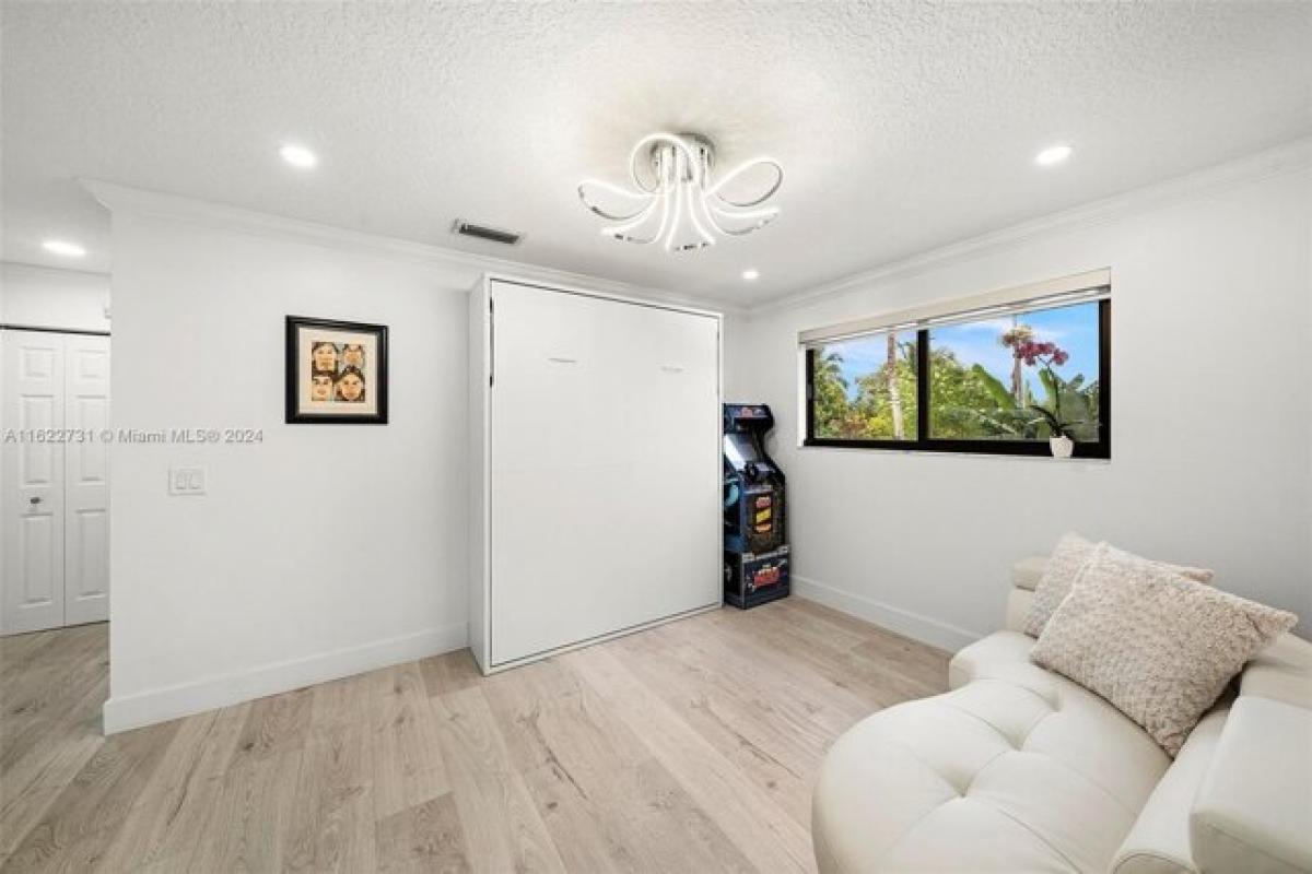 Picture of Home For Sale in Davie, Florida, United States
