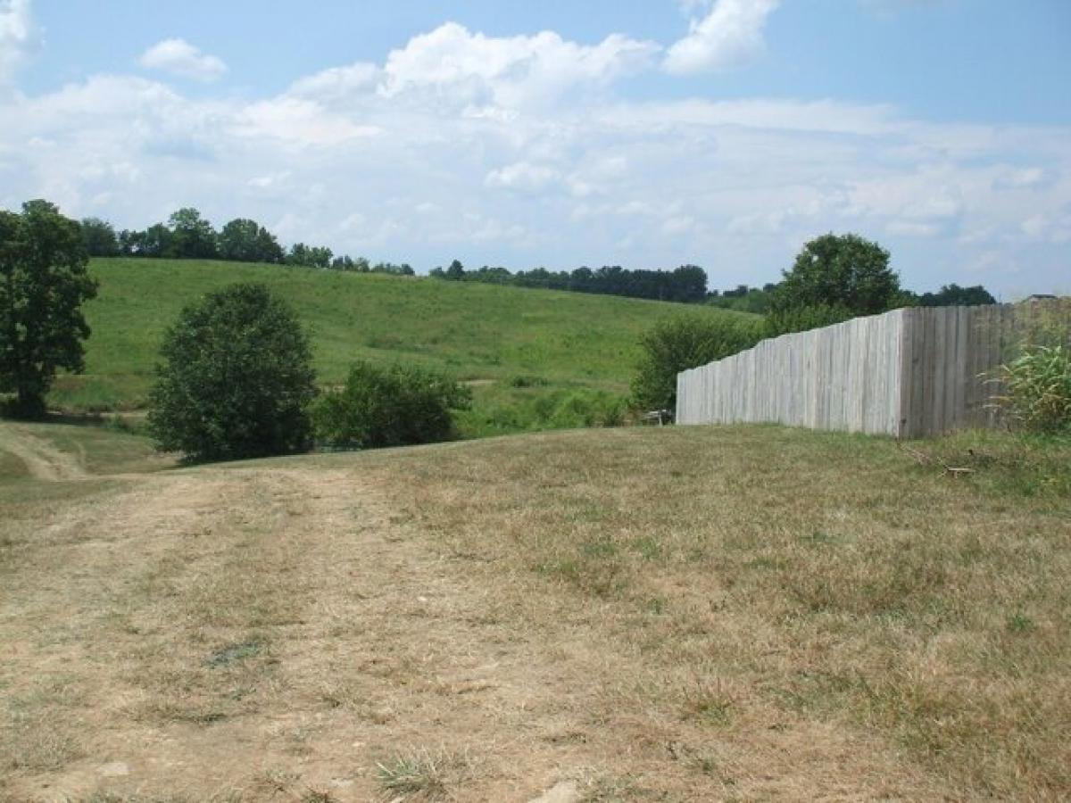 Picture of Residential Land For Sale in Lawrenceburg, Kentucky, United States