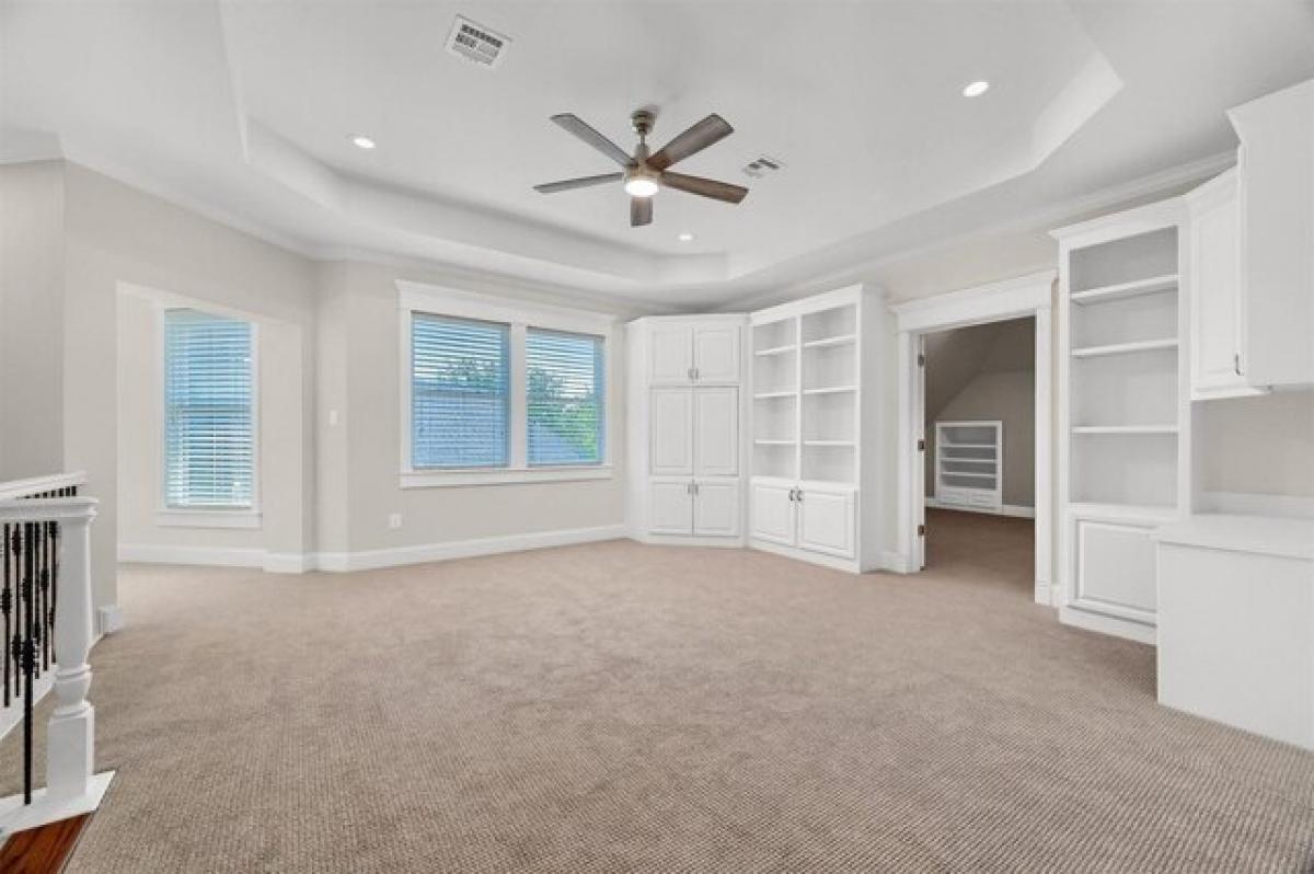 Picture of Home For Sale in Sherman, Texas, United States