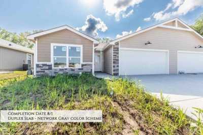 Home For Sale in Manhattan, Kansas