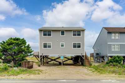 Home For Sale in Oak Island, North Carolina