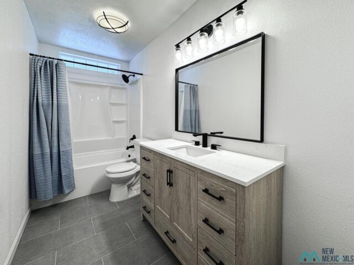 Picture of Home For Sale in Roswell, New Mexico, United States