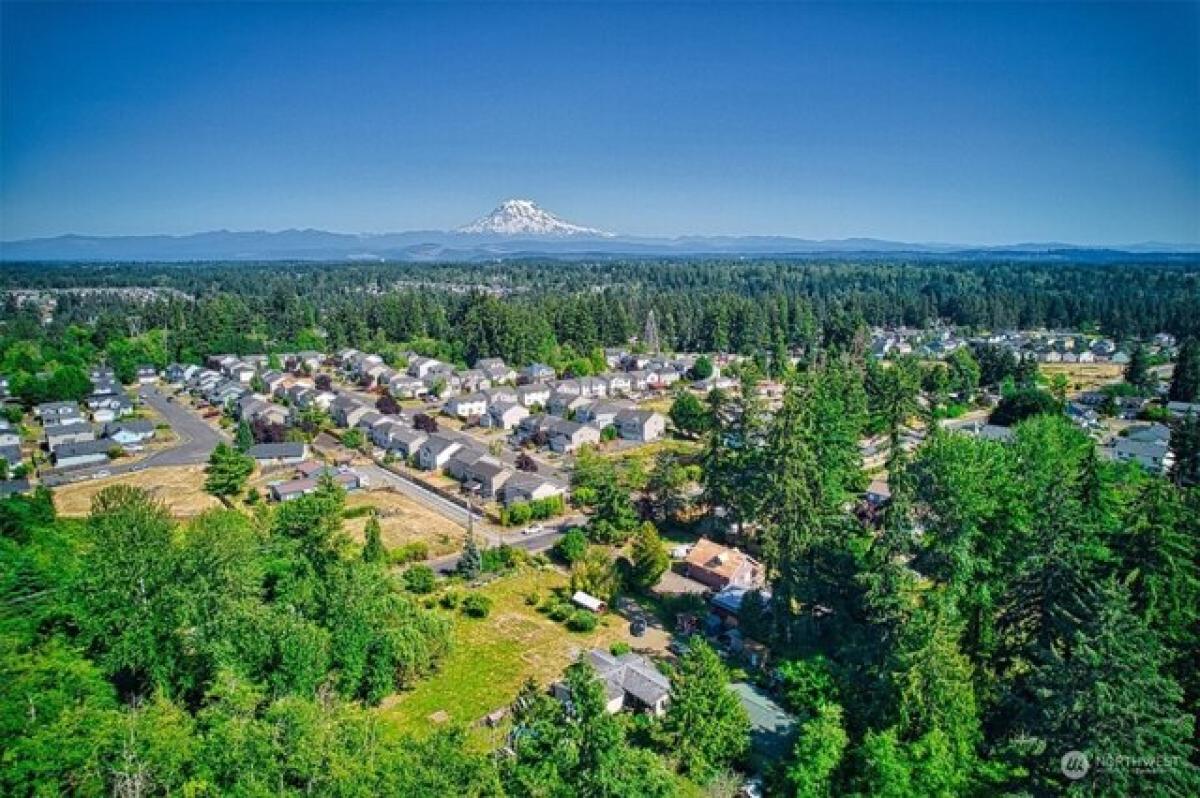 Picture of Home For Sale in Puyallup, Washington, United States