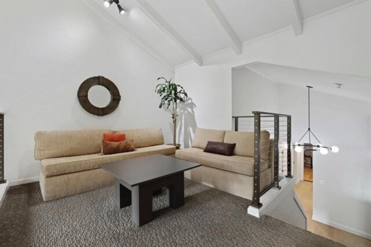 Picture of Home For Sale in Modesto, California, United States