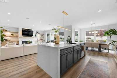 Home For Sale in Washougal, Washington