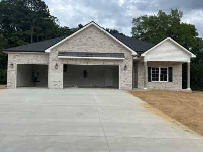 Home For Sale in Manchester, Tennessee