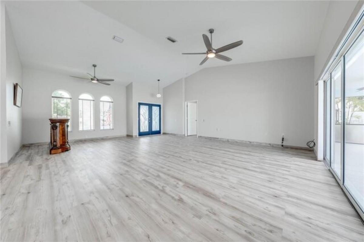 Picture of Home For Sale in Englewood, Florida, United States