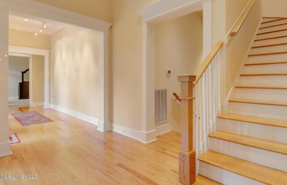 Picture of Home For Sale in Gulfport, Mississippi, United States