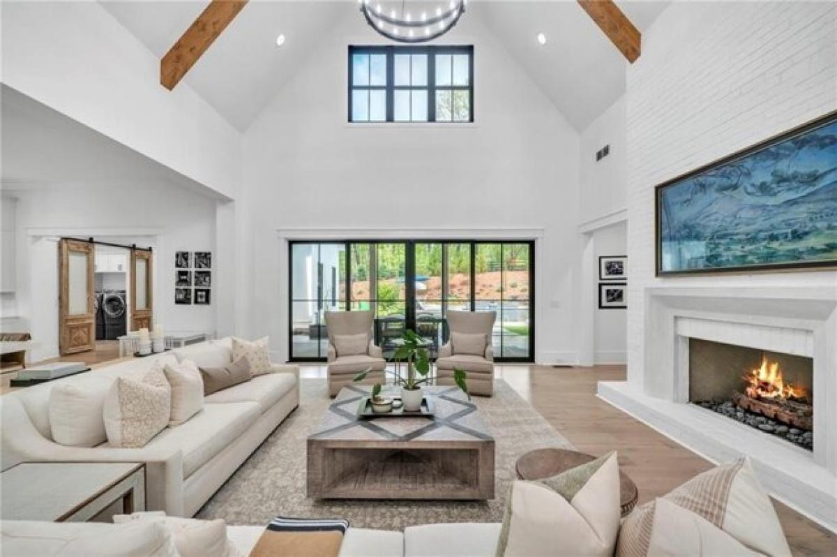 Picture of Home For Sale in Canton, Georgia, United States