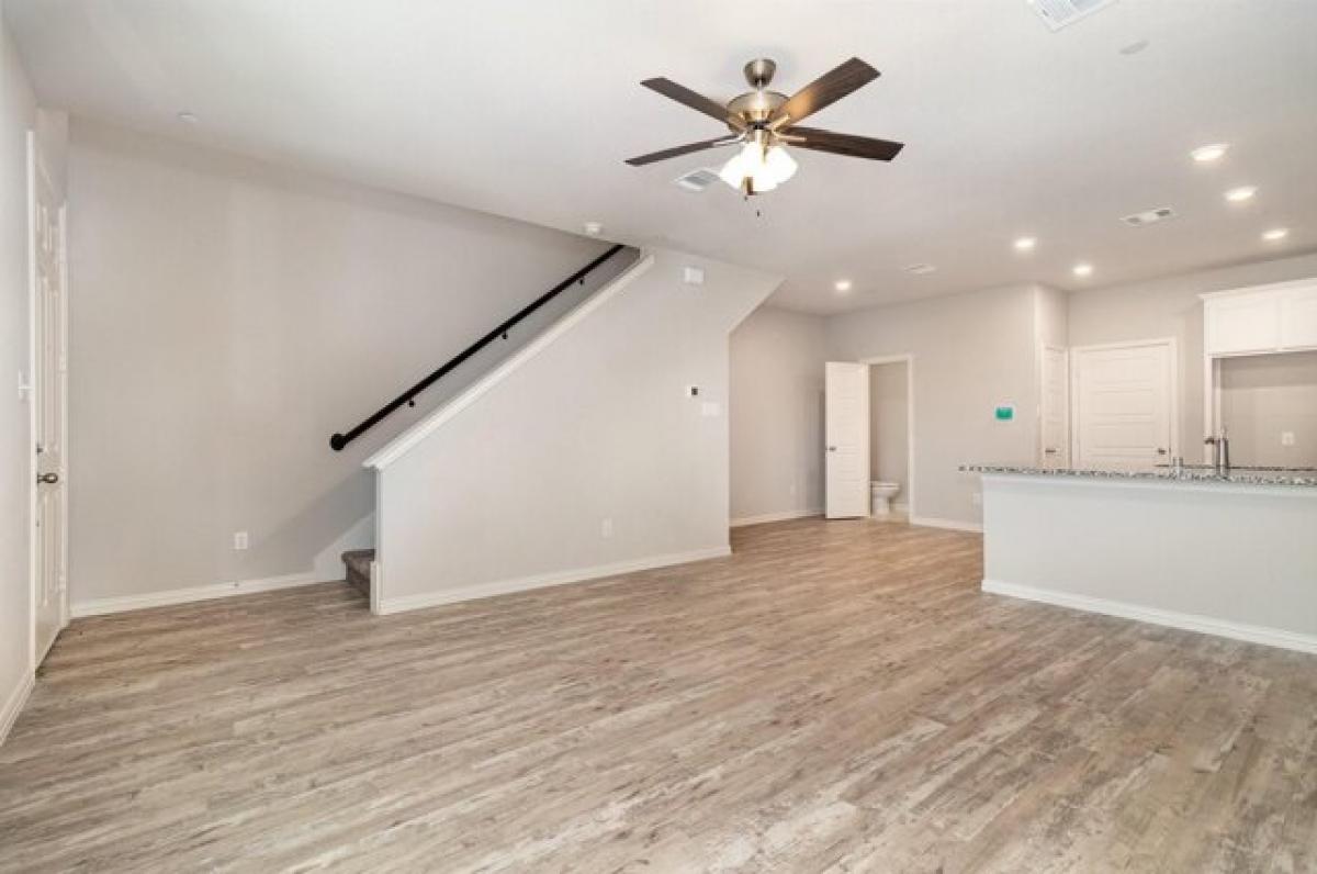 Picture of Home For Sale in Denton, Texas, United States