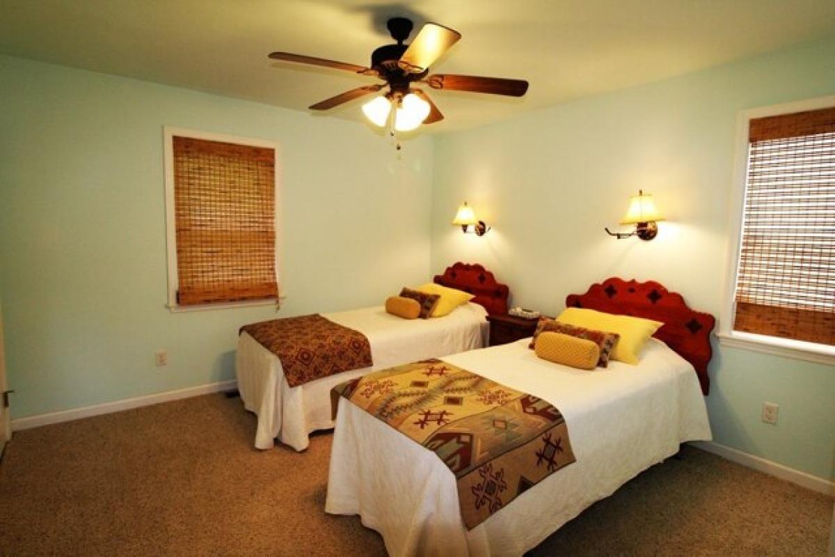 Picture of Home For Sale in Murphy, North Carolina, United States