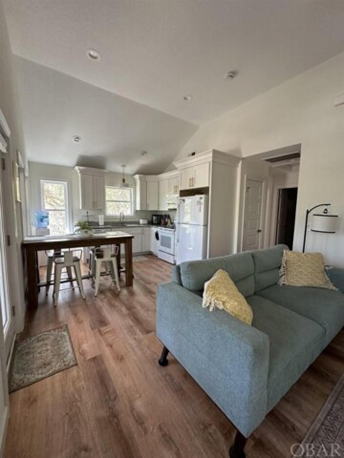 Picture of Home For Sale in Corolla, North Carolina, United States