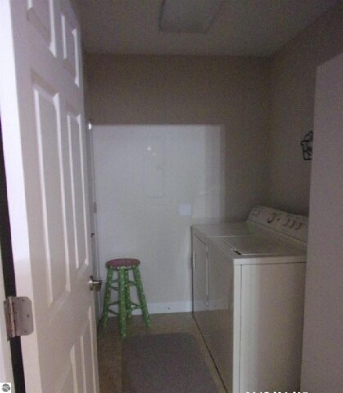 Picture of Home For Sale in Tawas City, Michigan, United States