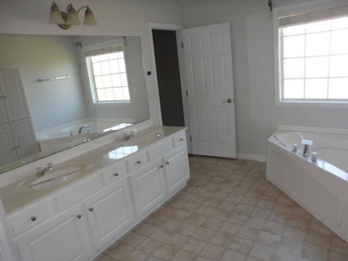 Picture of Home For Sale in Loganville, Georgia, United States