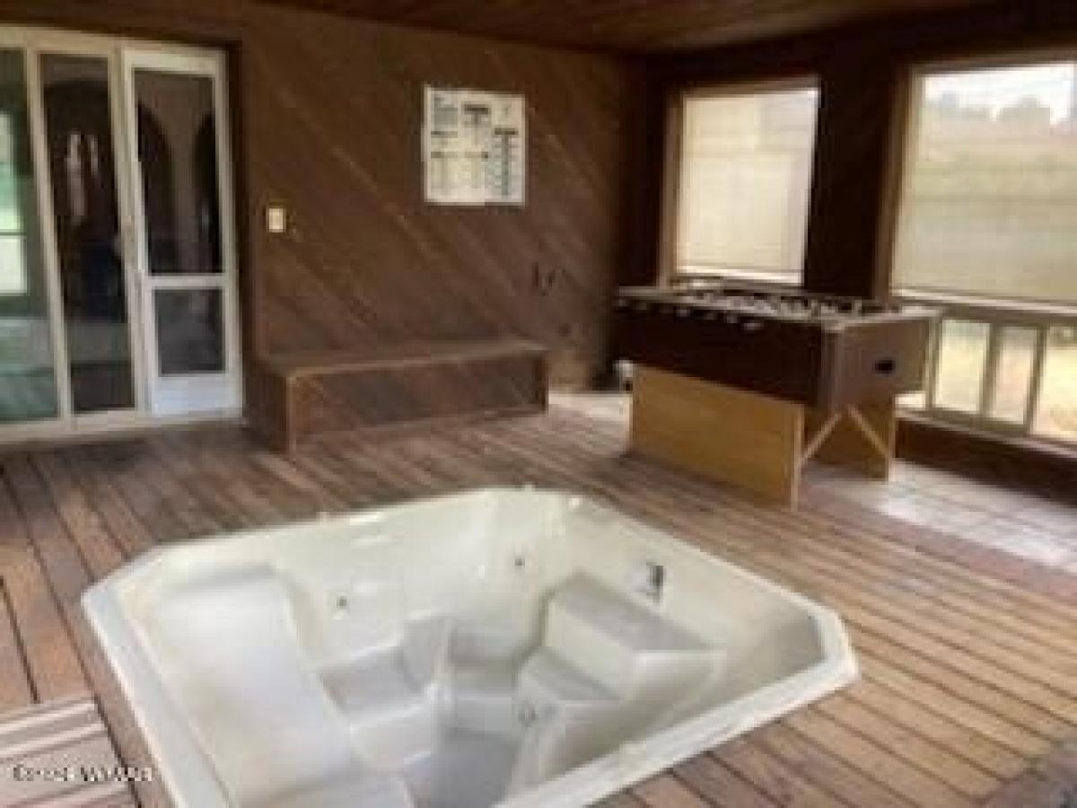 Picture of Home For Sale in Saint Johns, Arizona, United States