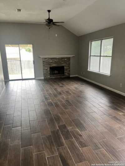 Home For Sale in Converse, Texas