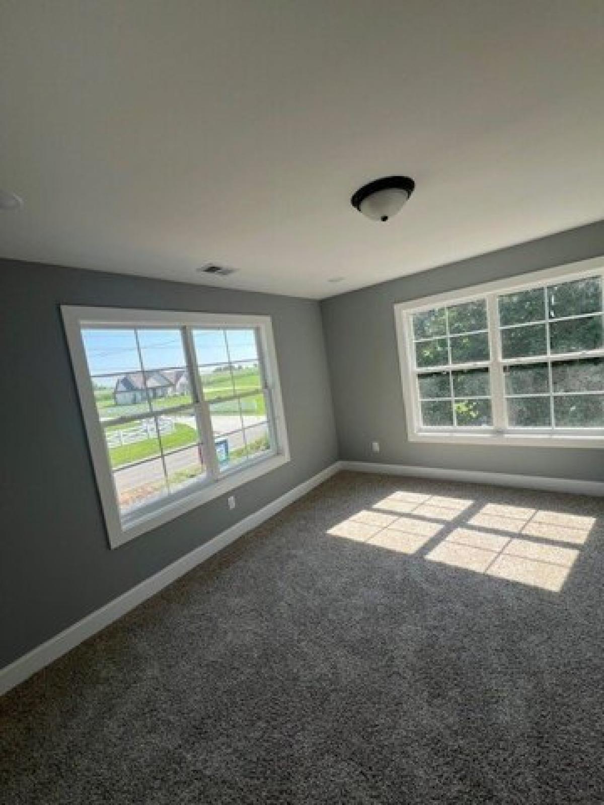 Picture of Home For Sale in Portland, Tennessee, United States