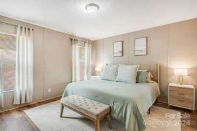 Home For Sale in Mars Hill, North Carolina