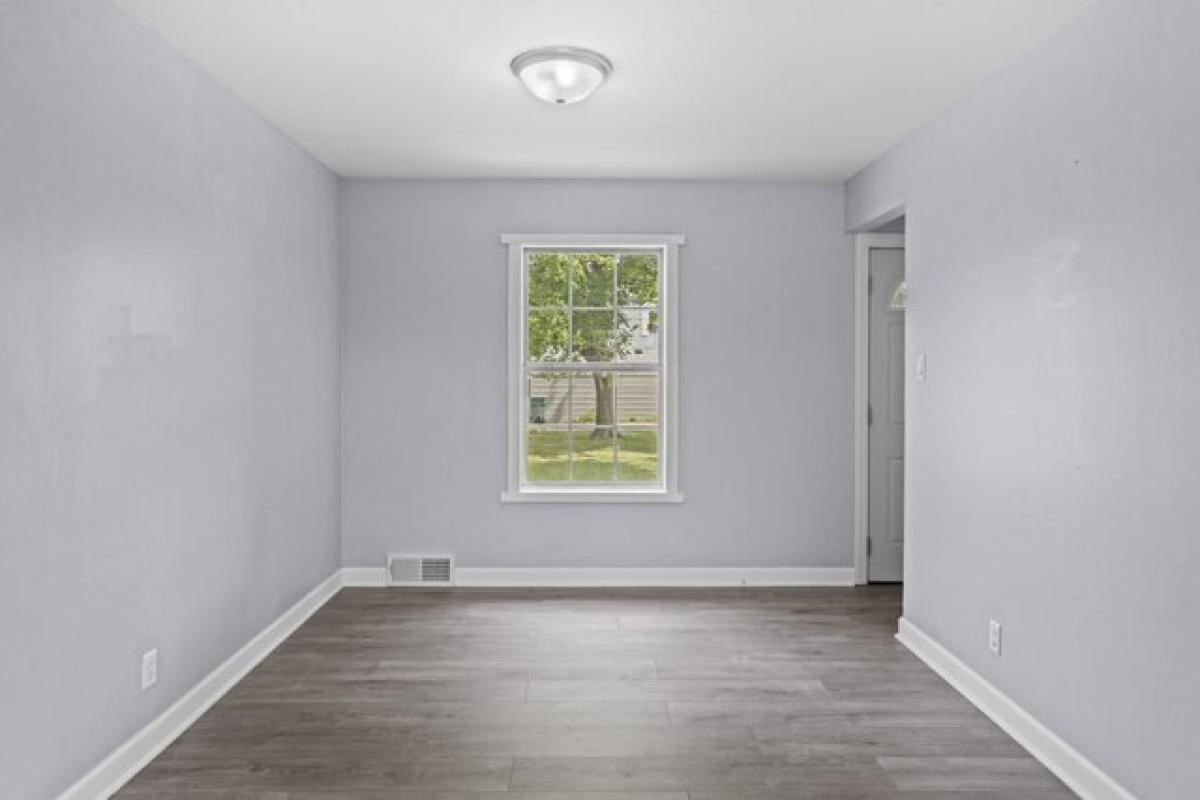 Picture of Home For Sale in Hammond, Indiana, United States