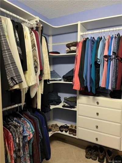 Home For Sale in Beverly Hills, Florida