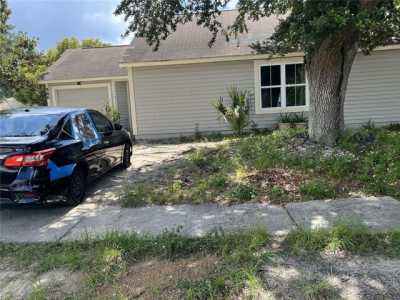 Home For Sale in Apopka, Florida