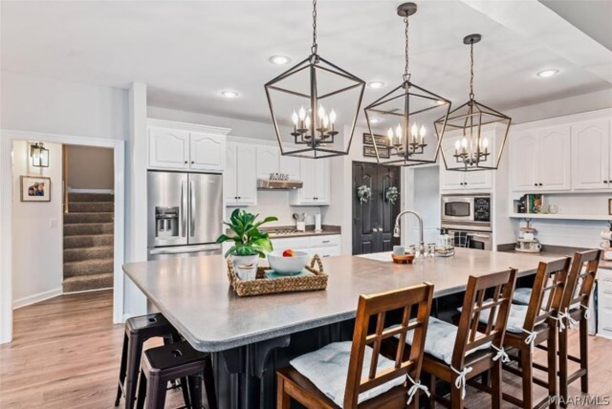 Picture of Home For Sale in Enterprise, Alabama, United States