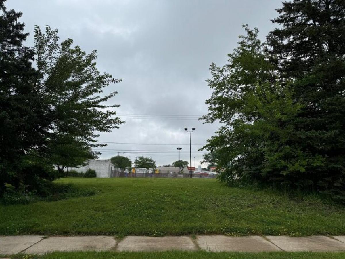 Picture of Residential Land For Rent in Milwaukee, Wisconsin, United States