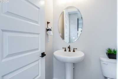 Home For Sale in Hillsboro, Oregon