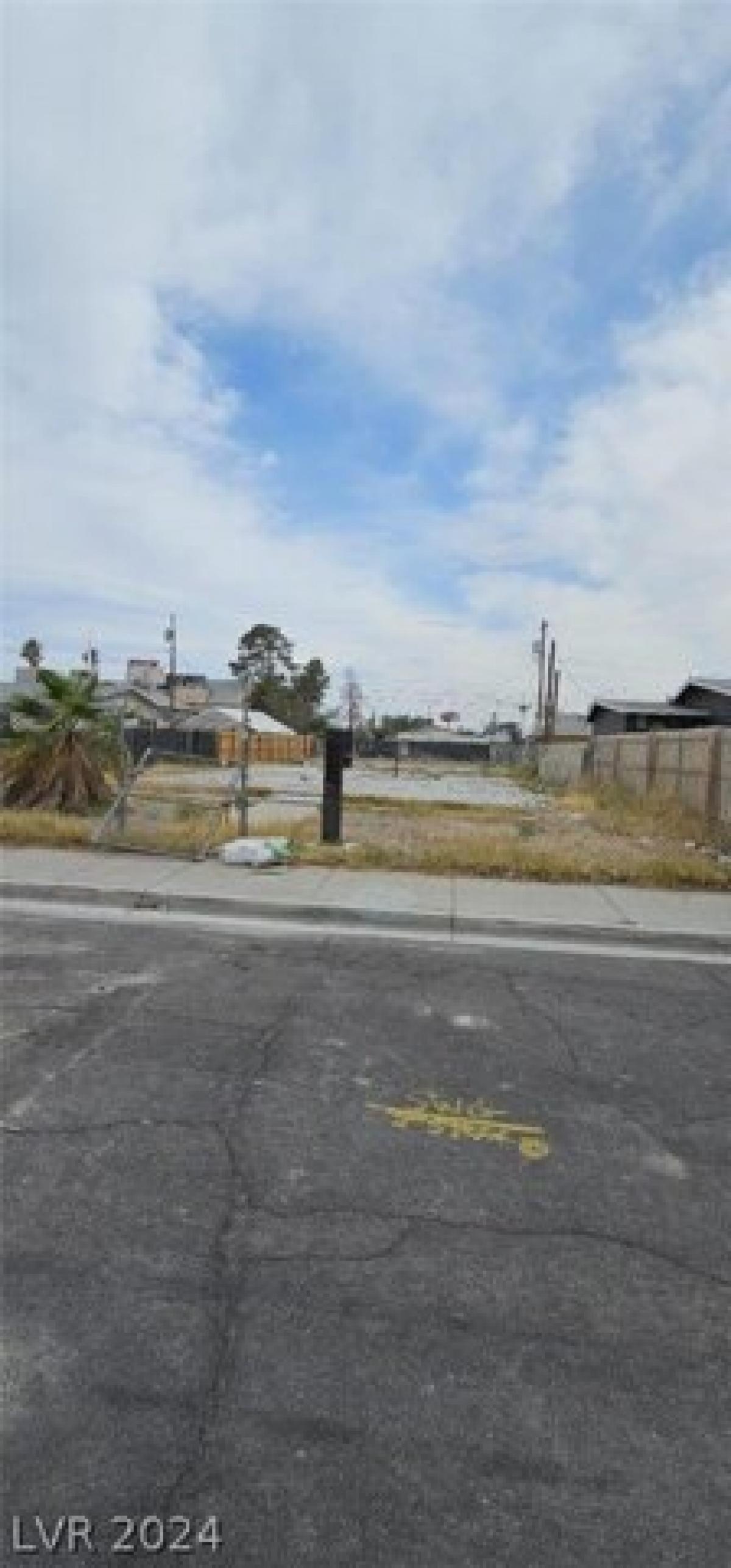 Picture of Residential Land For Sale in Las Vegas, Nevada, United States