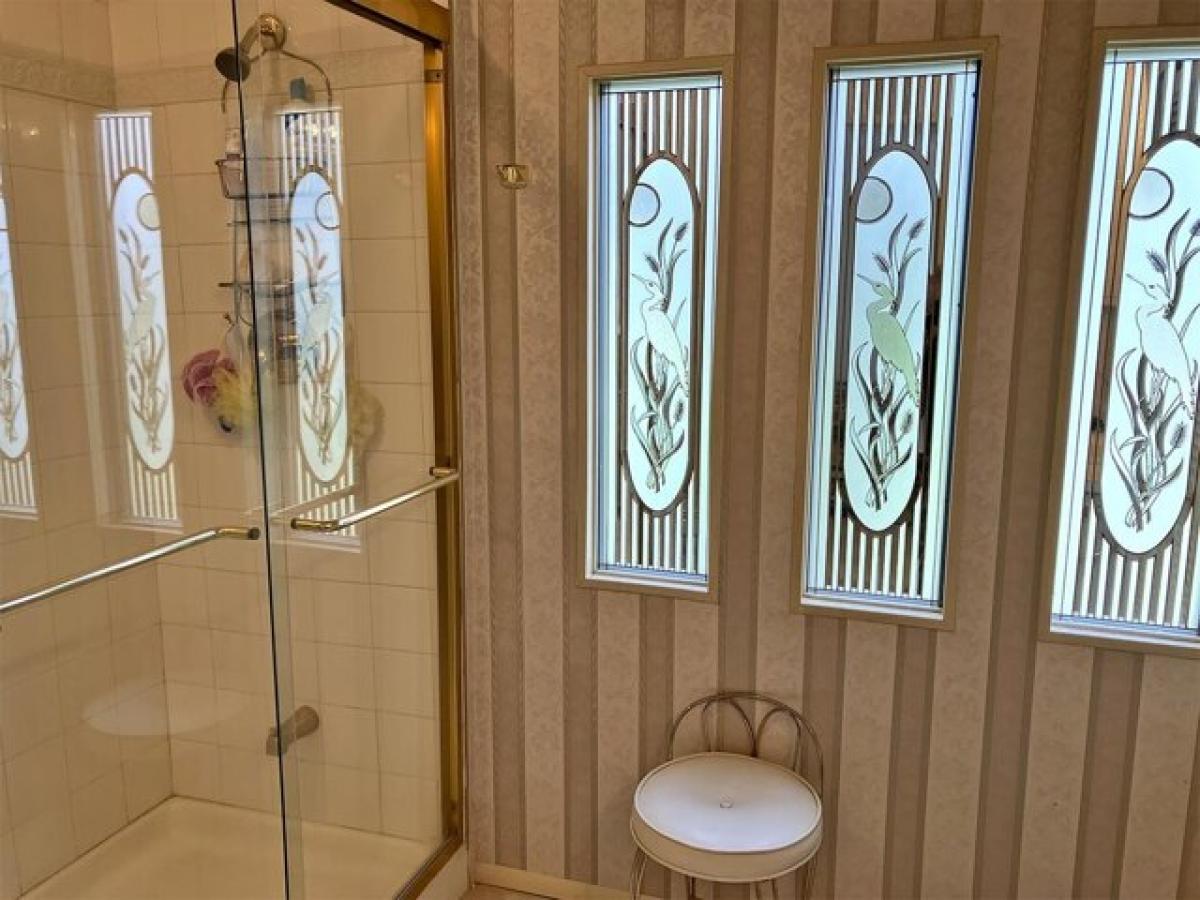 Picture of Home For Sale in North Fort Myers, Florida, United States