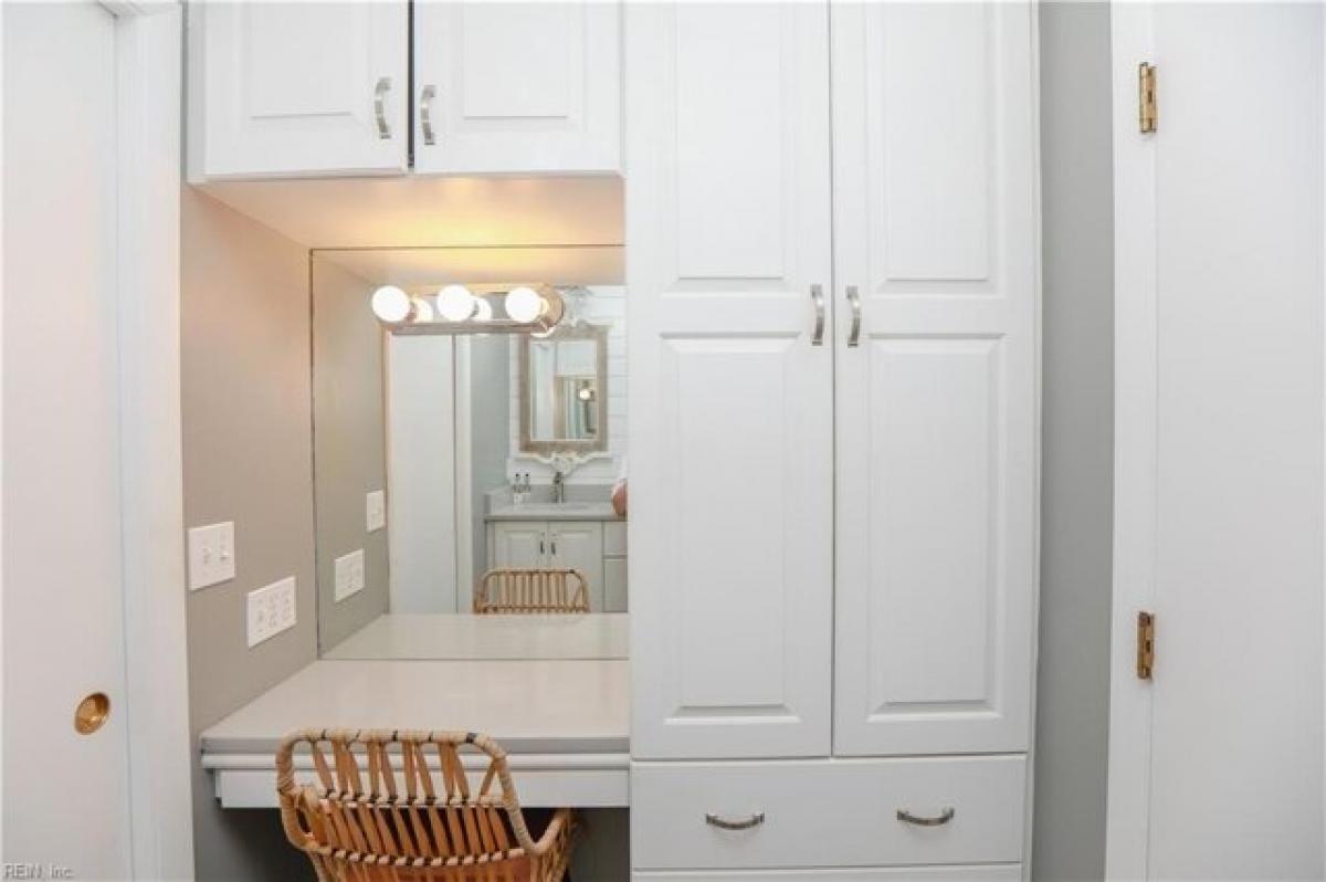 Picture of Home For Sale in Norfolk, Virginia, United States