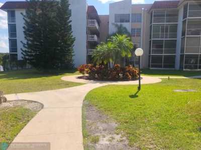 Home For Rent in Lauderhill, Florida
