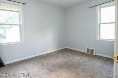 Home For Sale in Eastpointe, Michigan