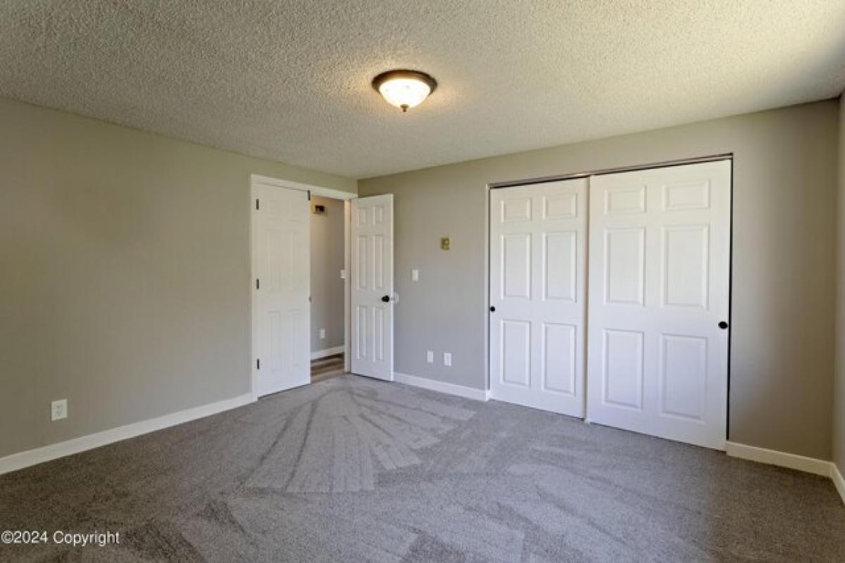 Picture of Home For Sale in Gillette, Wyoming, United States