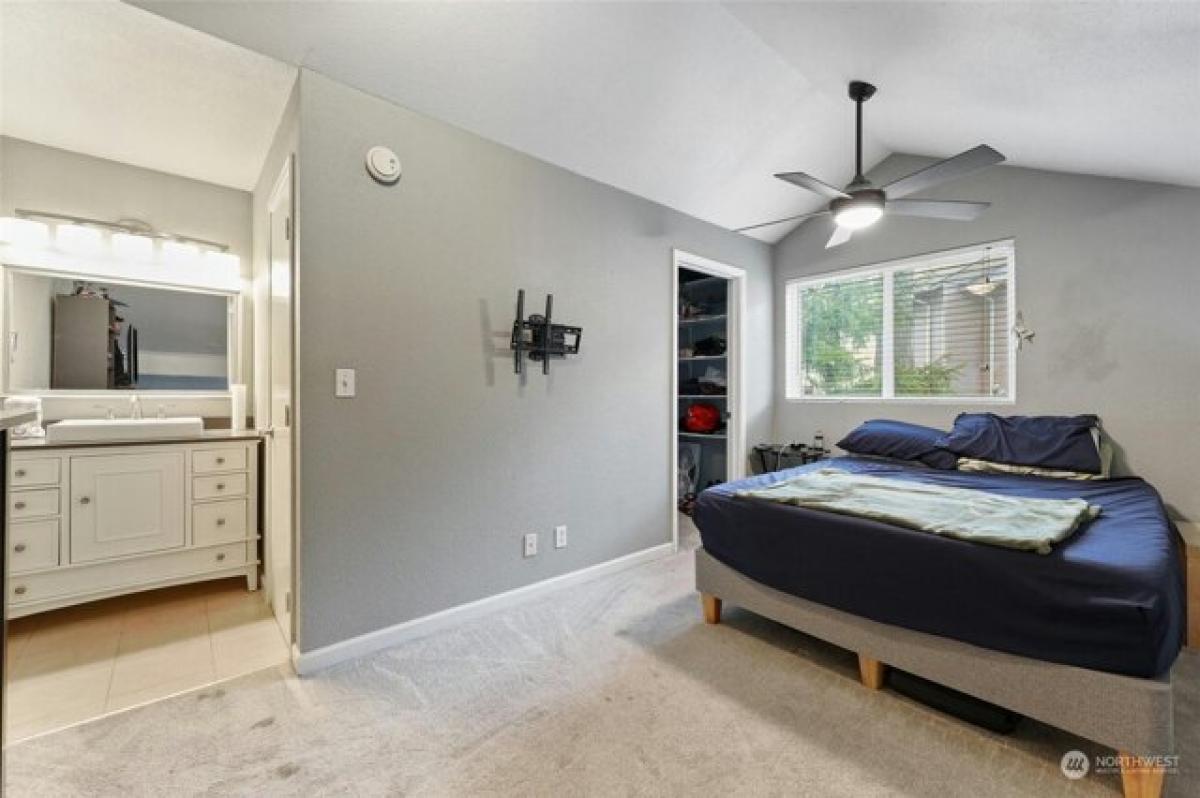 Picture of Home For Sale in Olympia, Washington, United States