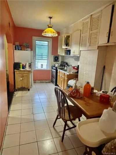 Home For Sale in Ozone Park, New York